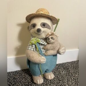 Super Cute Spring Sloth and Baby